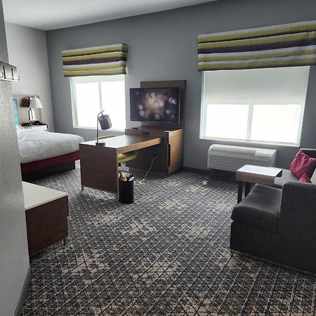 Hampton Inn & Suites Pittsburgh New Stanton Pa Exterior foto